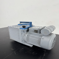 Vacuubrand RZ 6 Vacuum Pump image 1